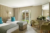 Lion Quays Resort Hotels in Llangollen