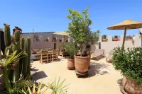 Riad Dar Massai Các khách sạn gần Badi Palace