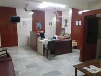 Hotel Paradise Inn فنادق في Thirumurugan Poondi