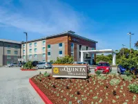 La Quinta Inn & Suites by Wyndham San Francisco Airport N
