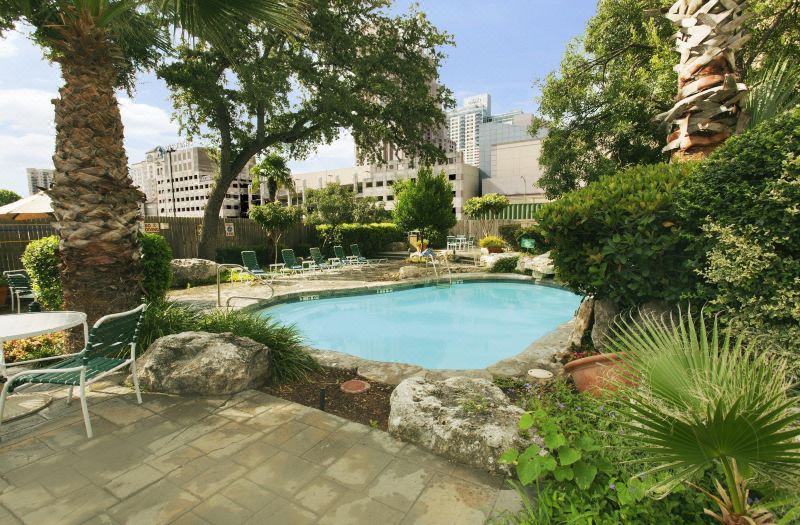 The Crockett Hotel photo 3