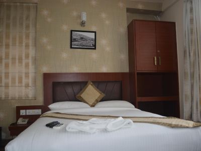 Emerald Suites by Omatra
