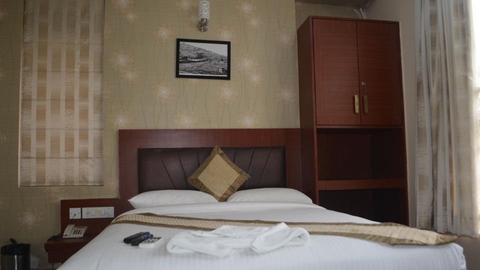 Emerald Suites by Omatra
