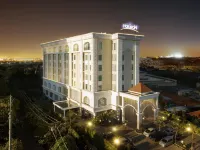 Horison Ciledug Hotels near Dr.Bags &5th Ave( Bag &shoe spa)