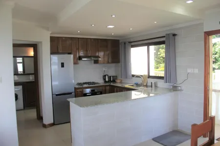 Island Cove Отели рядом с достопримечательностью «Анс Руаяль»