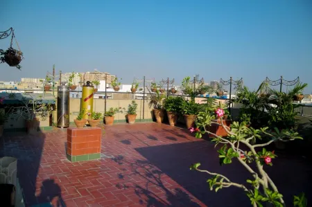 Sunset Suites Отели в г. Карачи