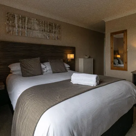 Three Horseshoes Inn