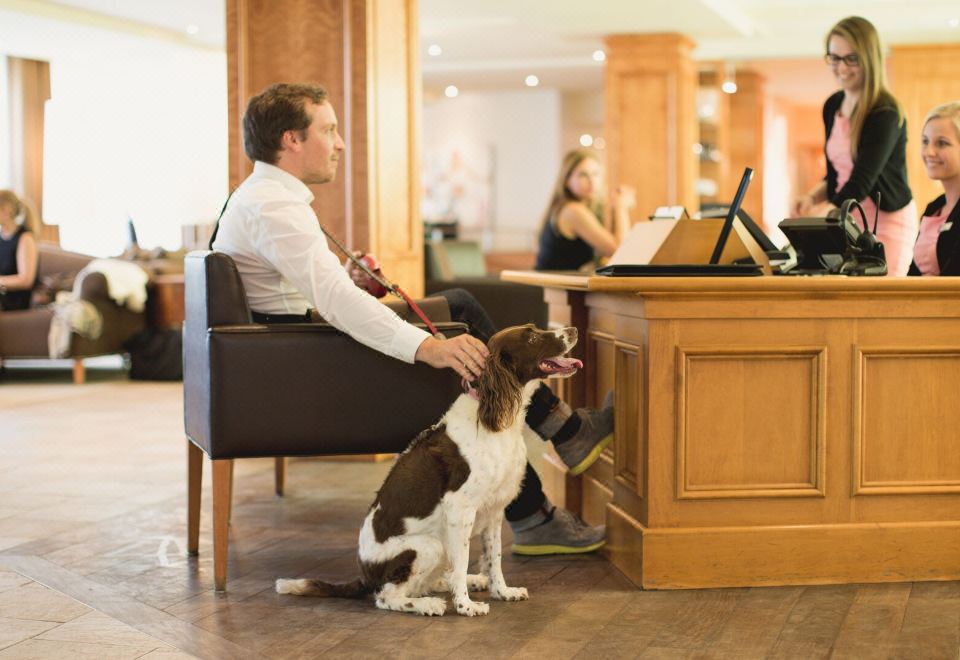 H?tel Le Bonne Entente Over view