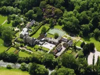 Bickleigh Castle Hotels near Diggerland Devon