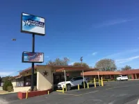 奧佐納美洲最佳價值酒店 - 停車場