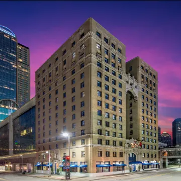 Hotel Indigo DALLAS DOWNTOWN by IHG Отели рядом с достопримечательностью «Аквариум Даллас Уорлд»