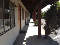 Wiebe Motel Hotels in Hollister