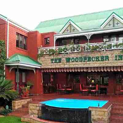 The Woodpecker Inn Hotel Exterior