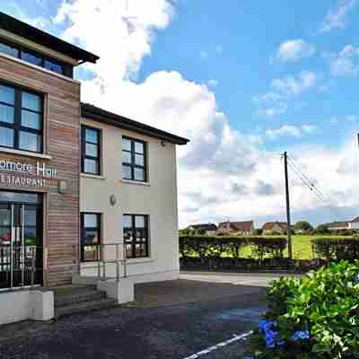 Cromore Halt Hotel Exterior