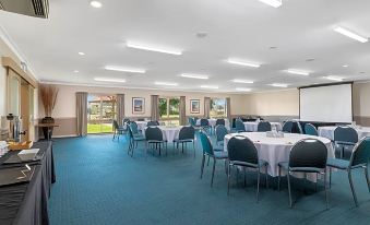 Quality Inn Carriage House
