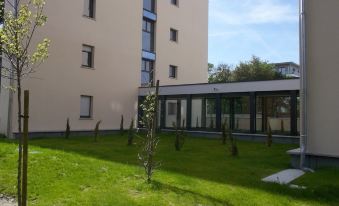 Lagrange Aparthotel Toulouse Saint-Michel - Housity