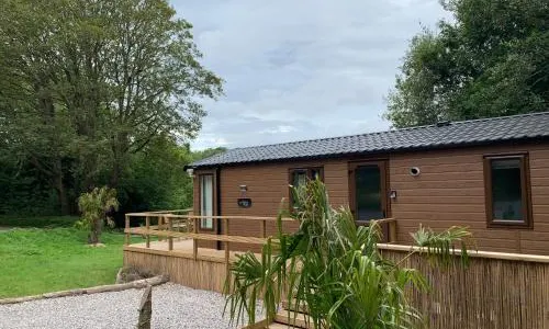 Herons Lake Retreat Hot Tub Lodges