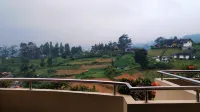 Puncak Inn Resort Hotel - Mountain view