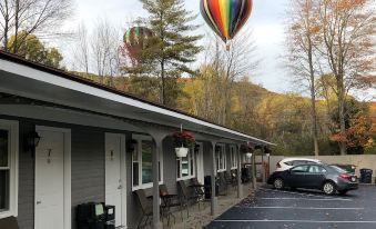 Sleep Woodstock Motel