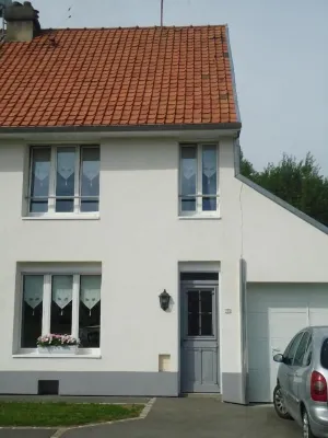 La Mansarde Hotels in Montreuil