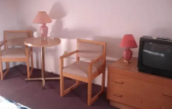 薩特萊特汽車旅館