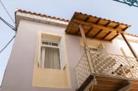 Casa Blue Old Port, Philian Collection