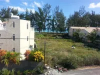 Krishangel Beach Apartment - Mountain view