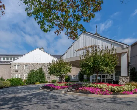 Amish View Inn & Suites Hotels in Lancaster County