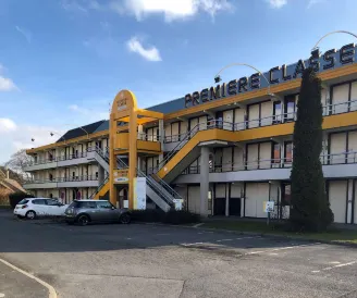 Premiere Classe Bethune - FOUQUIÈRES les BÉTHUNE