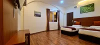 Big Red Hotel