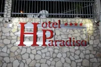 Hotel Paradiso فنادق في Falerna