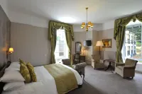 Royal Hotel by Greene King Inns Hotels in Ross-on-Wye