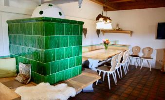 Stuub Jostal