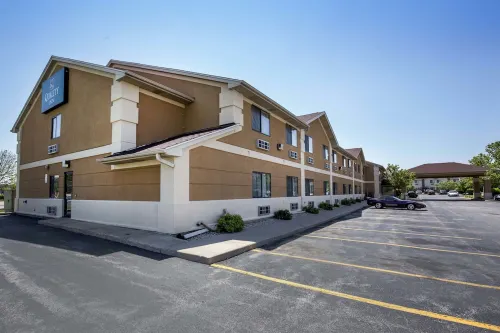 Americas Best Value Inn Monee Chicago Area - 2つ星