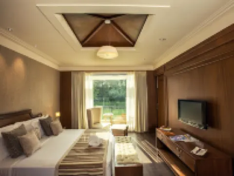 Hotel Mountview Hotels near Rock Garden of Chandigarh