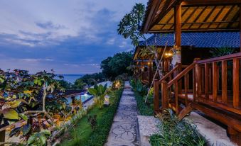 Sunday Huts Lembongan