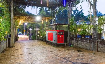 RedDoorz Plus @ Surapati 2
