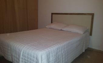 La Cruz de Colon Guest House