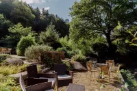 Auberge de Pont Calleck Hôtels à : Guémené-sur-Scorff