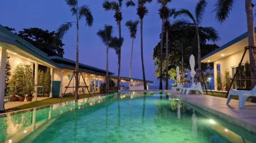 Le Petit Saint Tropez Hotels in Amphoe Khanom