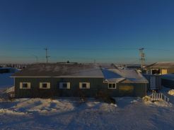 IceBerg Inn