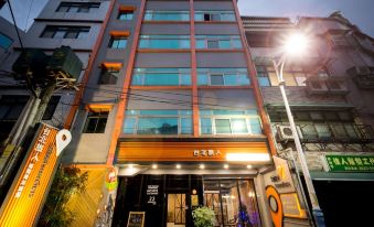 Taipei Travelers International Hostel