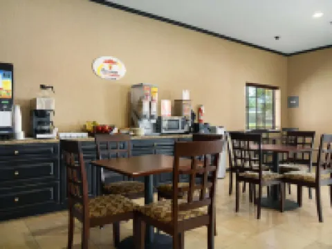 Super 8 by Wyndham Stephenville Hotels in Stephenville