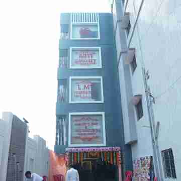 Lmt Continental Hotel Exterior