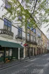 Guest House Porto Clerigus Hotels near Livraria Lello