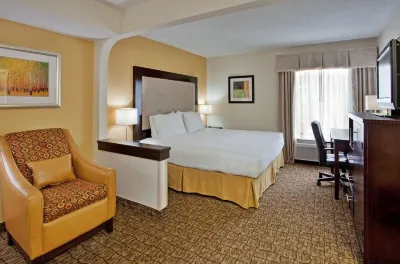Comfort Inn & Suites Hotels in St. Louis