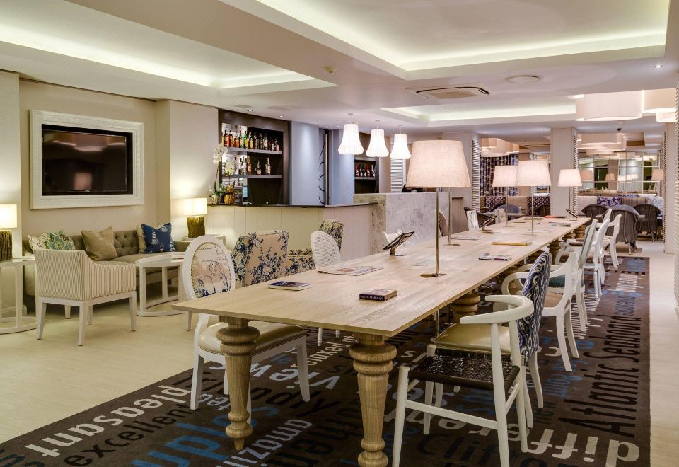 Protea Hotel Cape Town Sea PointOver view