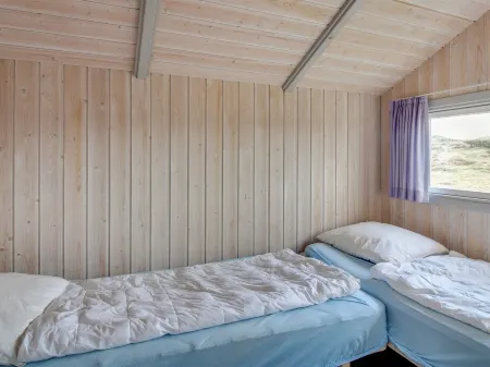 "Stian" - 200m from the Sea