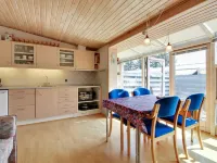 "Genadij" - 1km from the Sea - 3-Star