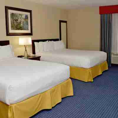 Holiday Inn Express & Suites Edson Rooms